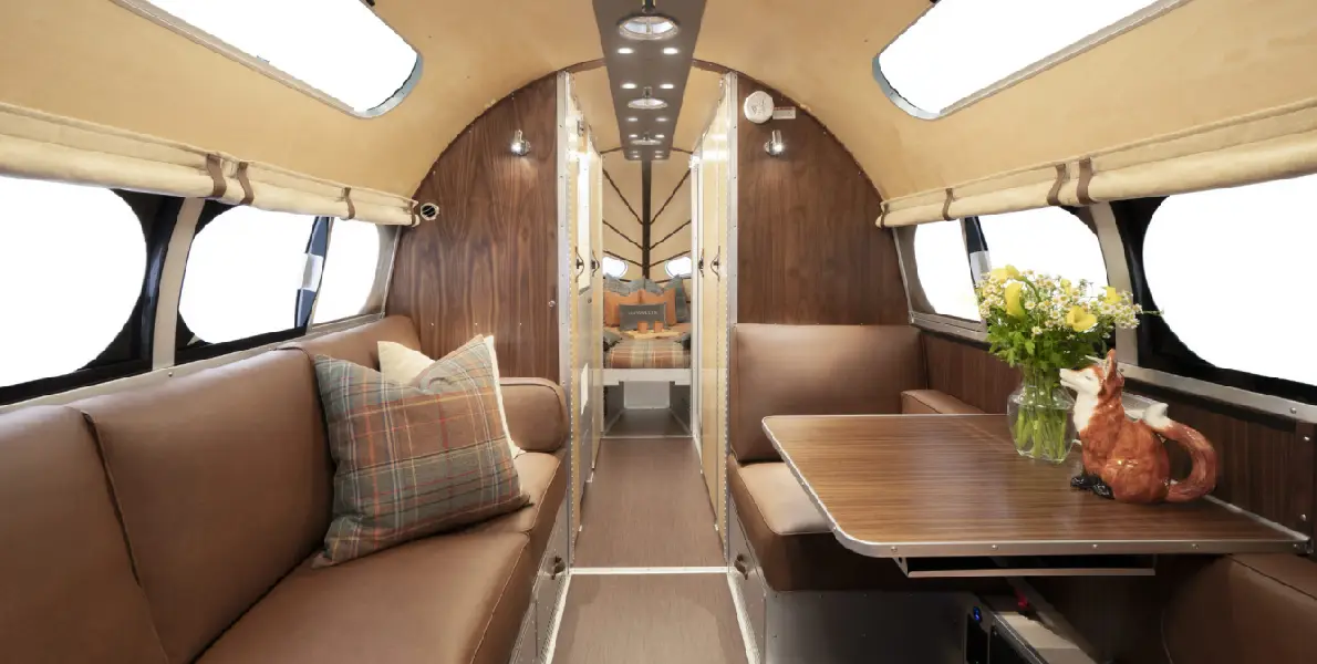 95th Anniversary Edition: Osprey: Falcon 95th Anniversary Edition: Osprey: Falcon