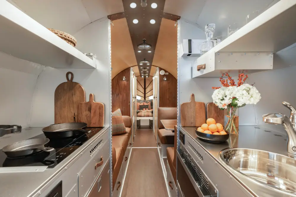 Bowlus_2026_EndlessHighways_Frontier_Interior_JL_058