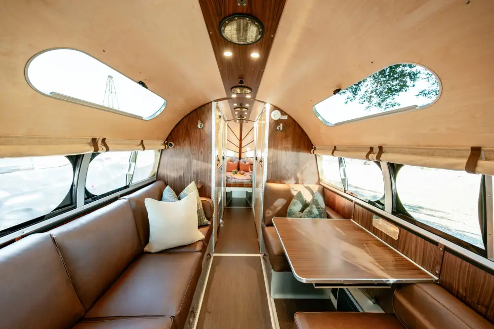 Bowlus_2026_EndlessHighways_Frontier_Interior_TT_001