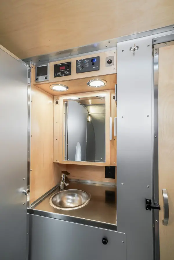 Bowlus_EndlessHighways_2025_Interior_95thAnniversary_015