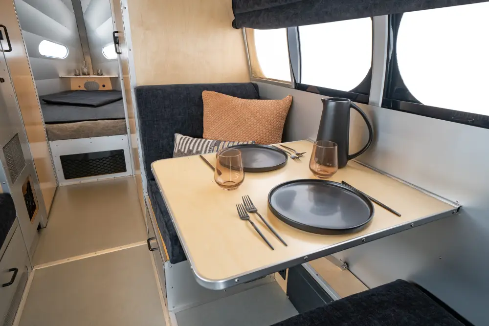 Bowlus_Rivet_2025_Interior_008